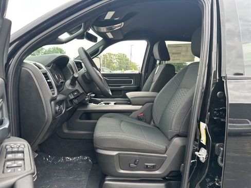 New 2025 RAM 2500 Big Horn image 8