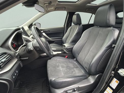 Used 2023 Mitsubishi Eclipse Cross SE image 14