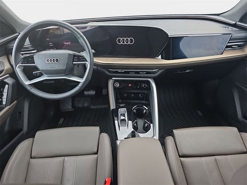 Used 2025 Audi Q5 Prestige image 10
