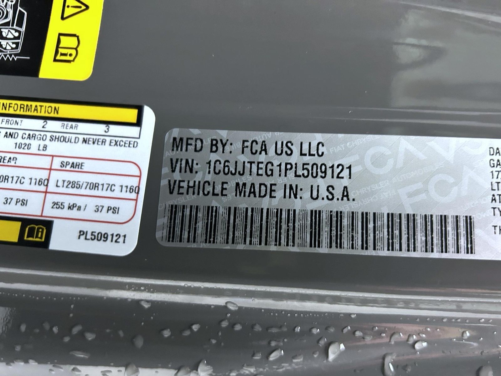 Used 2023 Jeep Gladiator Mojave w/ LED Lighting Group AWD/4WD image 24