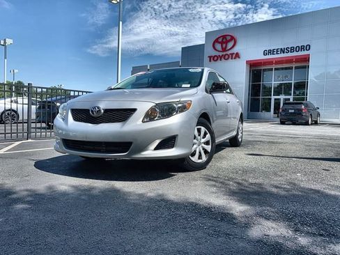 Used 2010 Toyota Corolla LE FWD image 4
