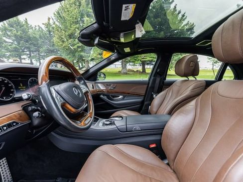 Used 2016 Mercedes-Benz S 550 4MATIC Sedan image 10