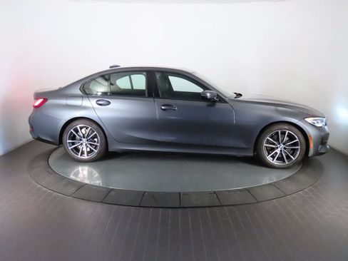 Used 2022 BMW 330i Sedan w/ Driving Assistance Package RWD image 8