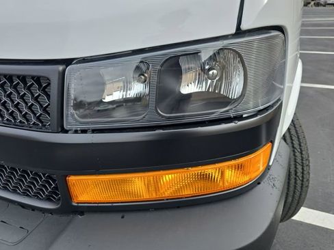 New 2025 Chevrolet Express 2500 w/ Driver Convenience Package image 27