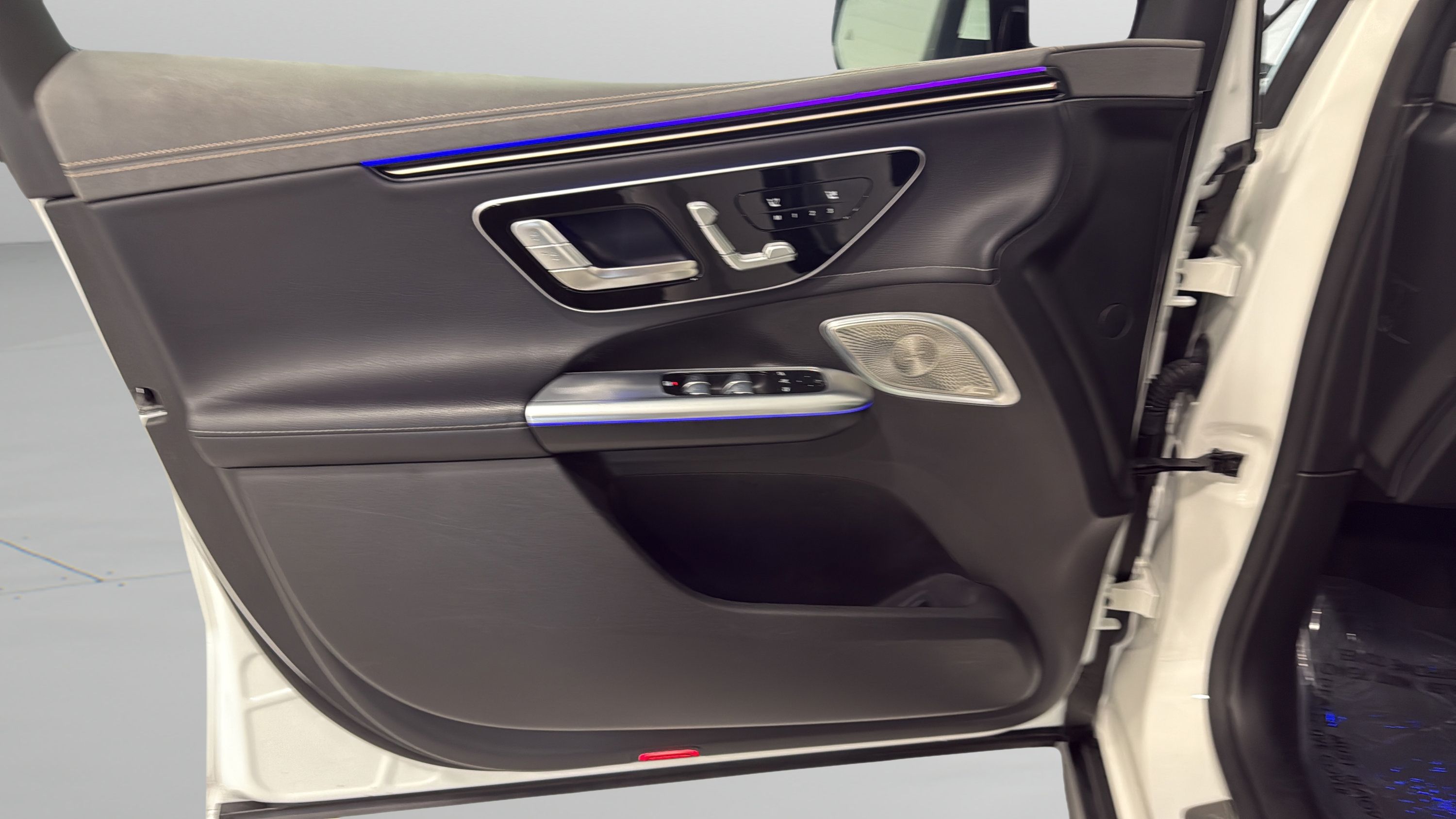Certified 2023 Mercedes-Benz EQE 500 4MATIC SUV image 13