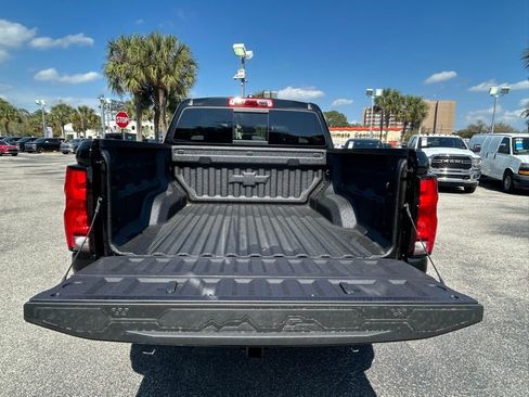 New 2026 Chevrolet Colorado ZR2 w/ Technology Package AWD/4WD image 11
