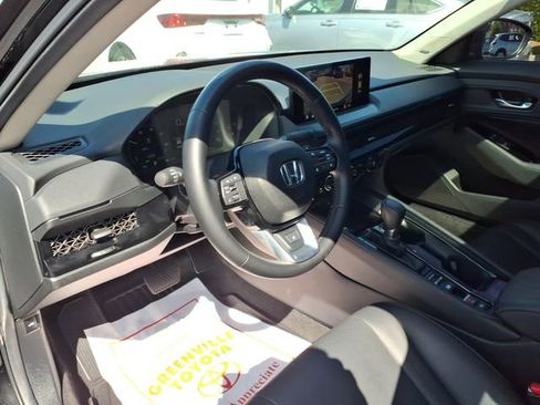 Used 2025 Honda Accord Touring image 16