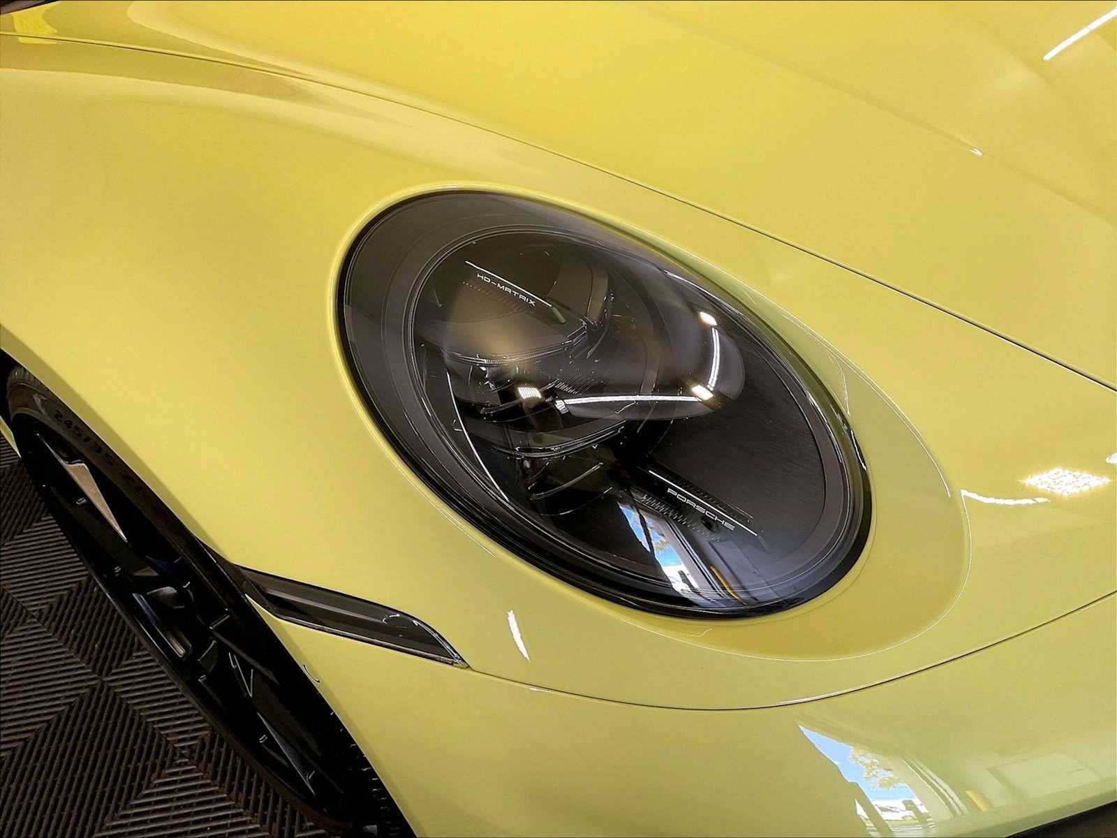 Certified 2025 Porsche 911 Carrera RWD image 12
