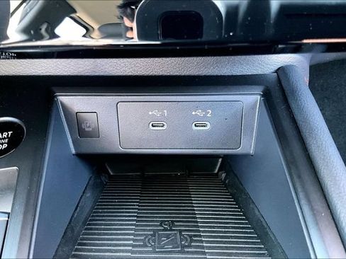 Certified 2026 Nissan Kicks SR FWD image 16