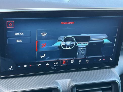 Used 2024 Ford Mustang Coupe image 21