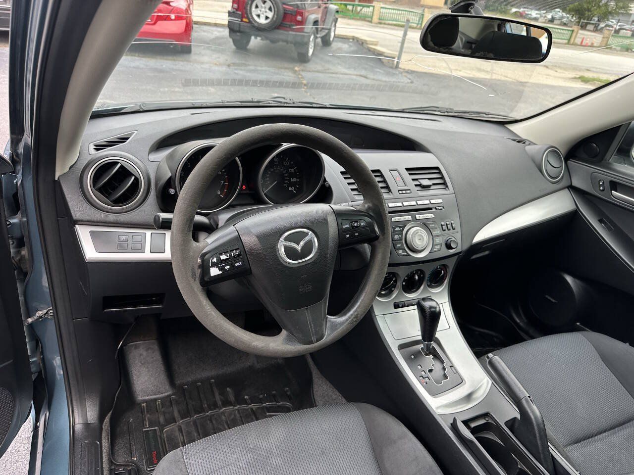 Used 2011 MAZDA MAZDA3 i Touring FWD image 16