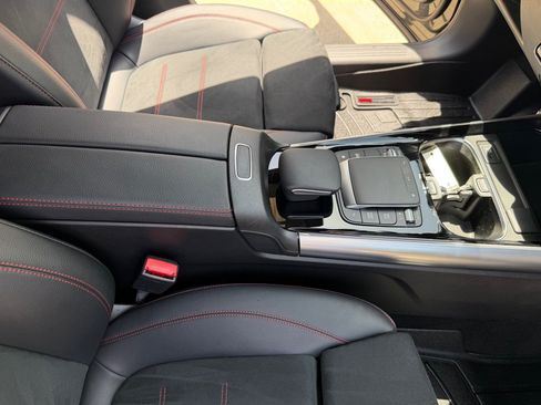 Used 2023 Mercedes-Benz GLA 250 4MATIC image 24