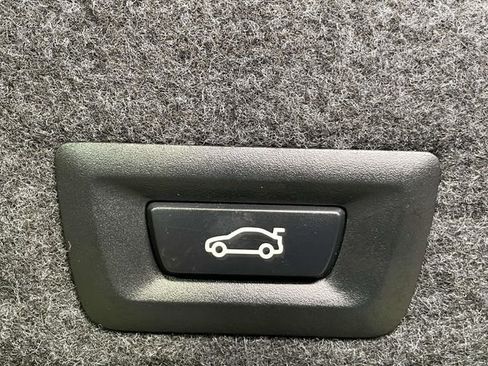 Used 2012 BMW 528i xDrive Sedan AWD/4WD image 20