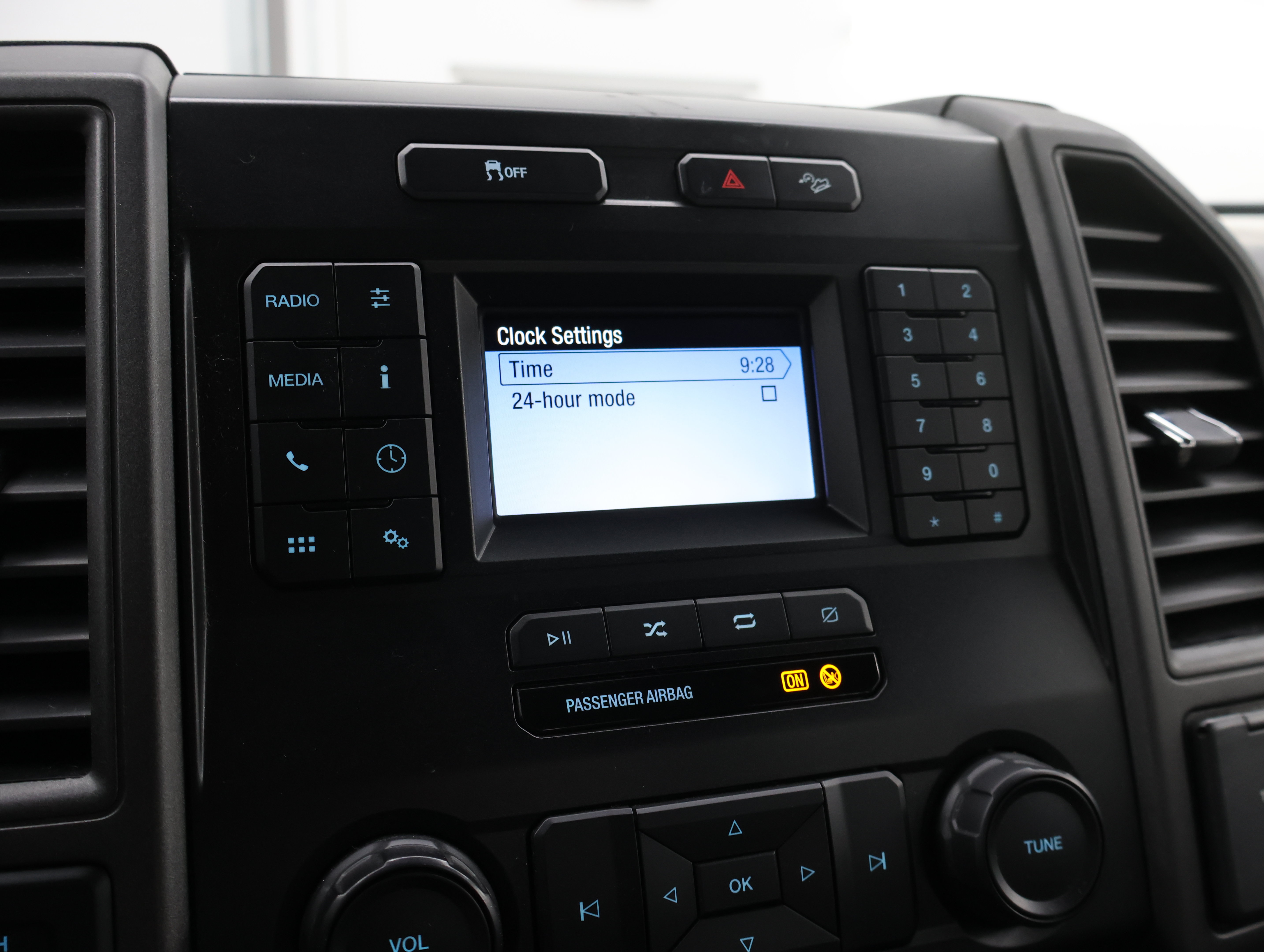 Used 2020 Ford F250 XL w/ STX Appearance Package AWD/4WD image 51