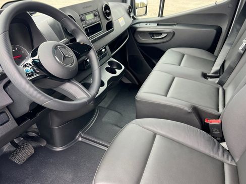 New 2026 Mercedes-Benz Sprinter 2500 image 12