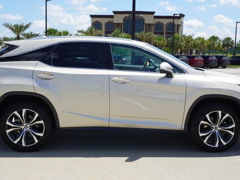 Used 2018 Lexus RX 350 FWD w/ Premium Package image 4