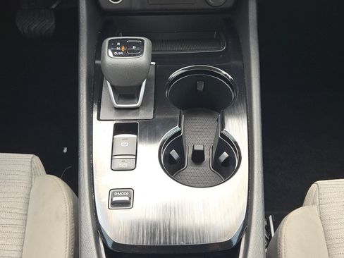 Used 2023 Nissan Rogue SV image 19