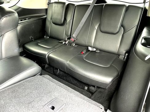 Used 2024 INFINITI QX80 Luxe image 21