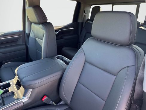 New 2026 GMC Sierra 1500 SLT w/ SLT Premium Plus Package image 17