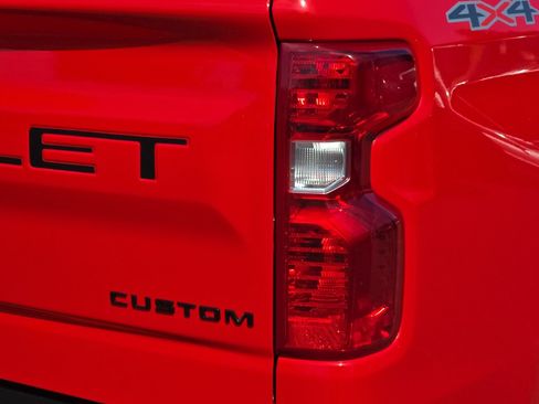 Used 2023 Chevrolet Silverado 1500 Custom w/ Rally Edition AWD/4WD image 26