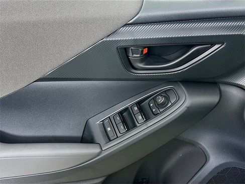 Used 2024 Subaru Crosstrek 2.0i w/ Crosstrek Mirror Package image 21