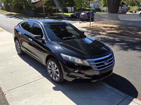 Used 2010 Honda Crosstour EX-L image 3
