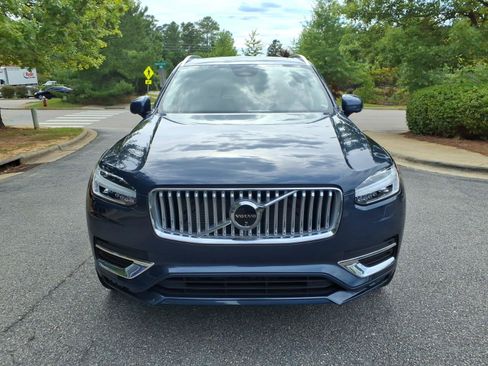Certified 2025 Volvo XC90 B6 Plus w/ Protection Package Premier AWD/4WD image 10