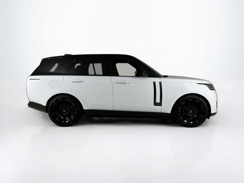 Used 2024 Land Rover Range Rover SE AWD/4WD image 6