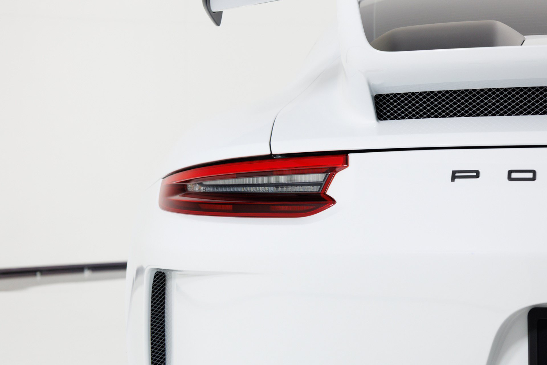 Used 2018 Porsche 911 GT3 RWD image 73