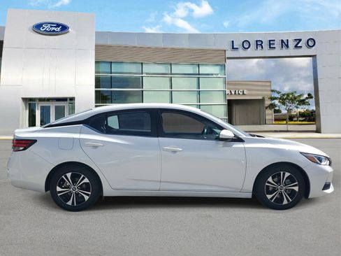 Used 2021 Nissan Sentra SV image 4