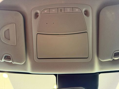 Used 2020 Nissan Rogue S image 19