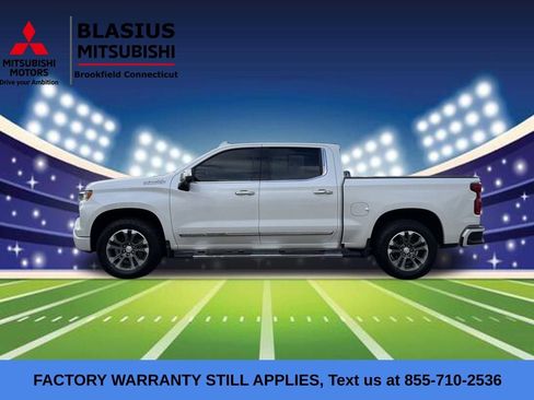 Used 2023 Chevrolet Silverado 1500 High Country w/ Z71 Off-Road Package image 4