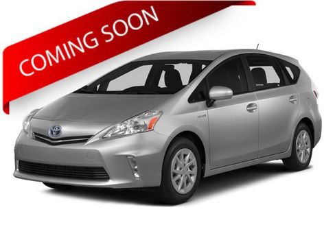 Used 2014 Toyota Prius V Three image 1