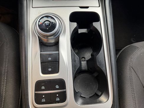 Used 2020 Ford Explorer XLT image 17