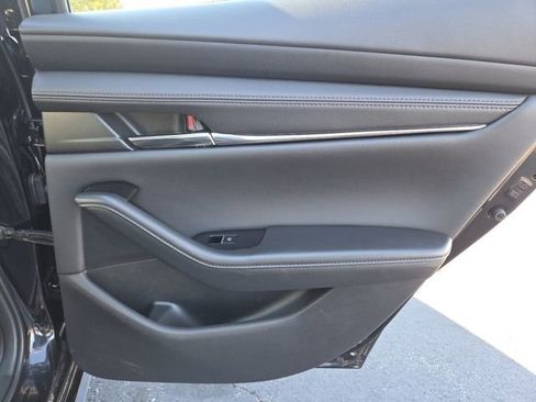 Used 2025 MAZDA MAZDA3 s image 22