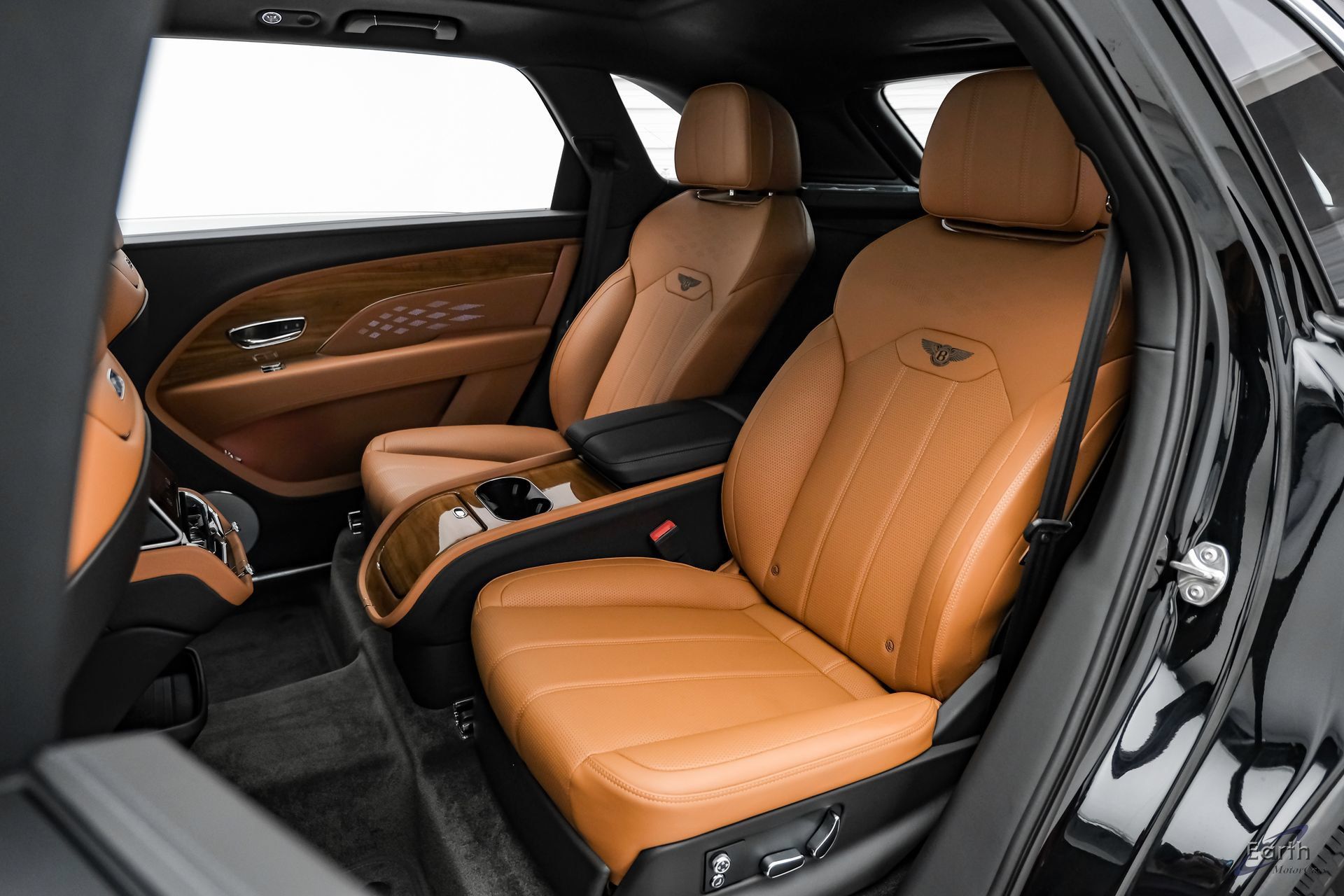 Used 2023 Bentley Bentayga Extended Wheelbase AWD/4WD image 87