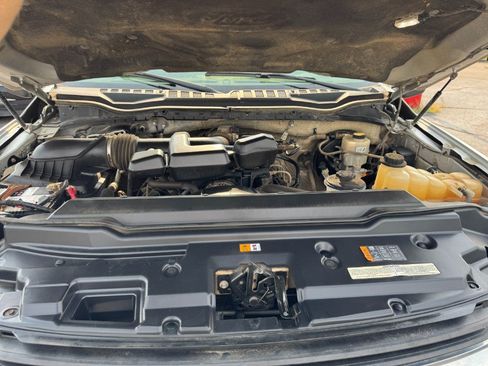 Used 2017 Ford F250 XLT w/ FX4 Off-Road Package AWD/4WD image 22