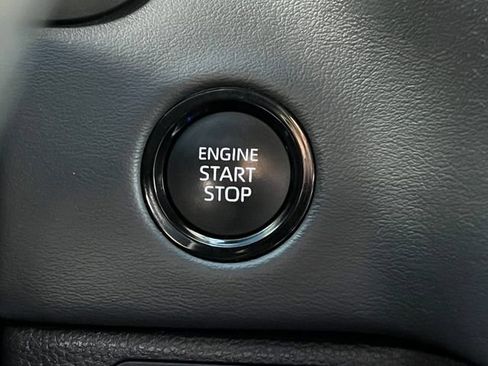 Used 2026 Toyota Tundra Platinum AWD/4WD image 42
