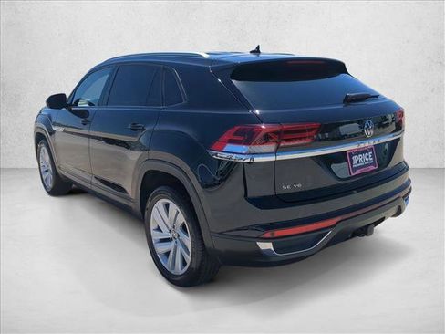 Used 2022 Volkswagen Atlas Cross Sport SE image 8