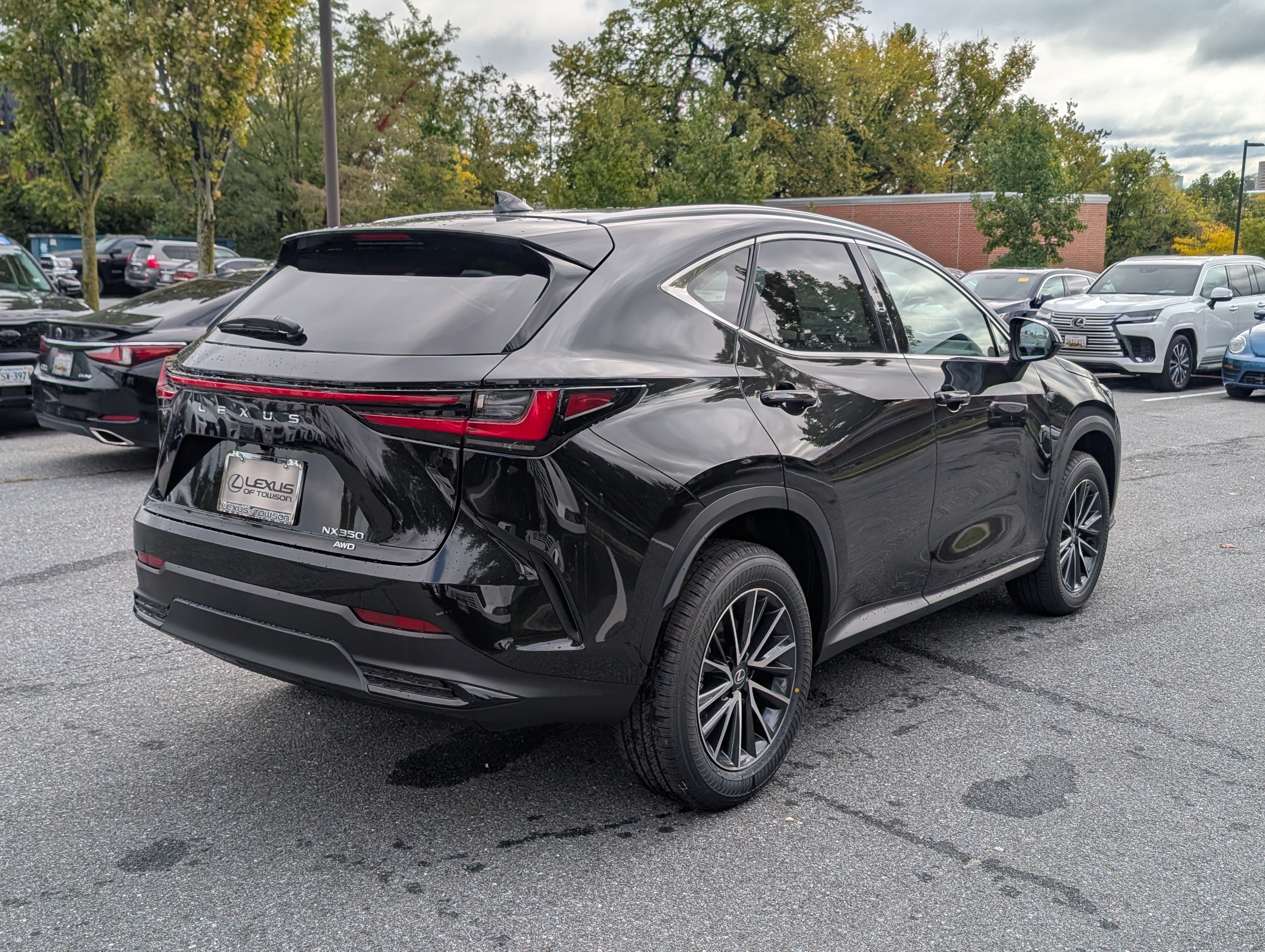 New 2026 Lexus NX 350 AWD image 2