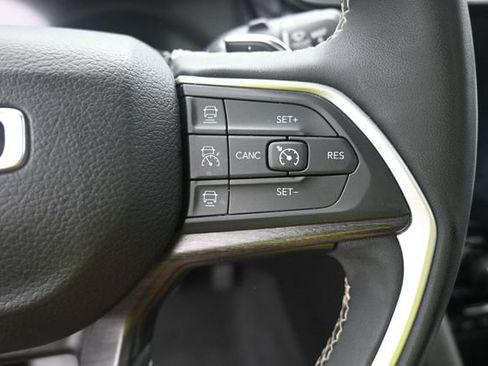 Used 2024 Jeep Grand Cherokee Limited 4xe AWD/4WD image 25