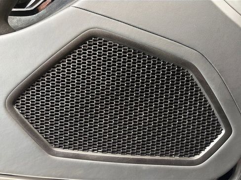 Used 2024 Lamborghini Huracan Tecnica image 24