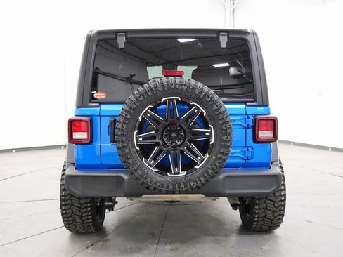 Used 2024 Jeep Wrangler Sport S image 6