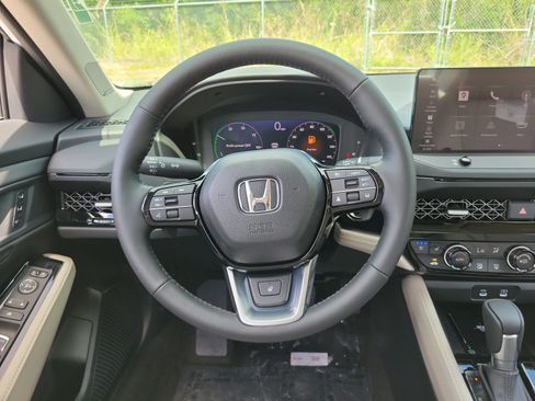 Used 2026 Honda Accord Touring image 18
