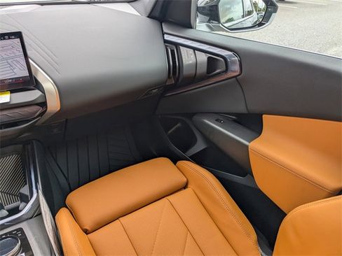 New 2025 BMW X3 xDrive30i w/ Convenience Package image 18