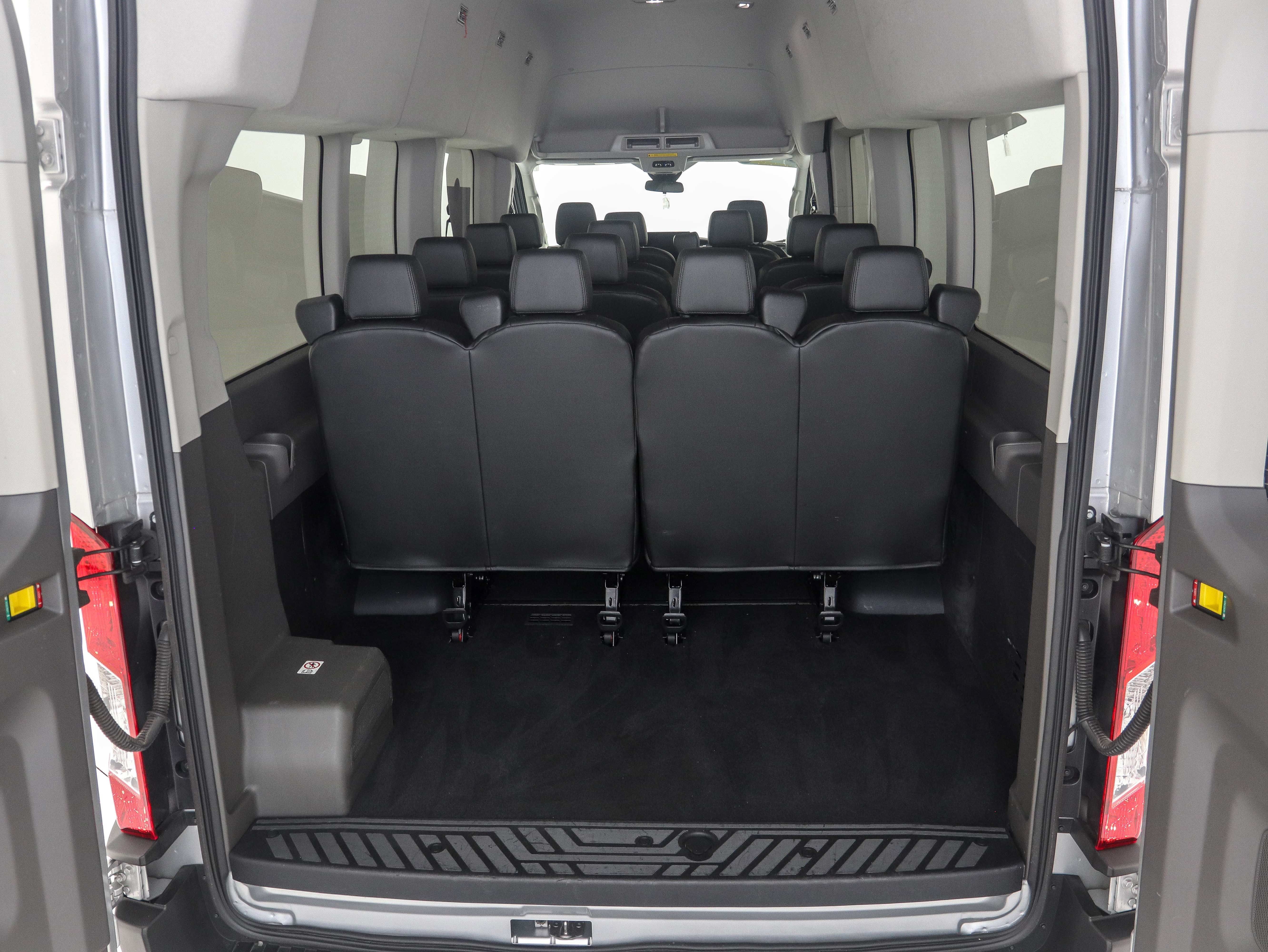 Used 2024 Ford Transit 350 XLT RWD image 12