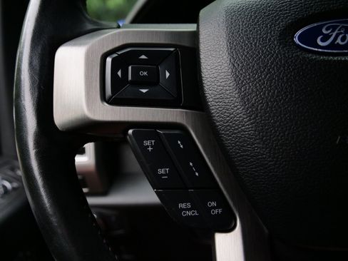 Used 2020 Ford F250 Platinum w/ FX4 Off-Road Package AWD/4WD image 17