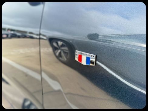 Used 2017 Chevrolet Camaro LT w/ RS Package image 8