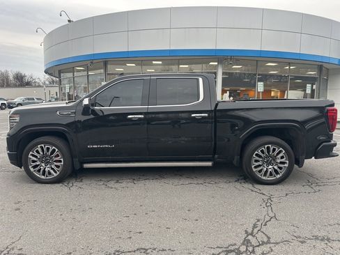 Used 2024 GMC Sierra 1500 Denali Ultimate image 8