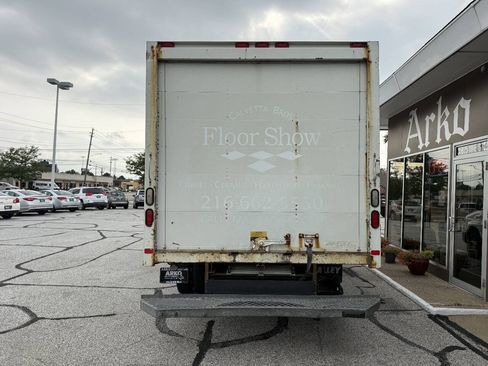 Used 2015 Ford E-450 and Econoline 450 Super Duty RWD image 8